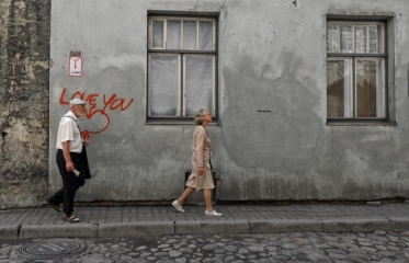 Dìkuji za výbìr této mé fotky nazvané Love story from Tallin do alba The World Wide Street Photography Club.